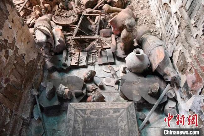 咏梅凭《地久天长》“擒”得银熊奖 斩获柏林电影节最佳女演员‘开云电竞官网’(图2) 开云电竞app下载安装