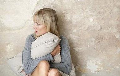 开云电竞官网_《老酒馆》“镇馆活兽”初亮相 95后张可盈搭档老戏骨被赞够“硬核”(图3) 开云电竞app下载安装