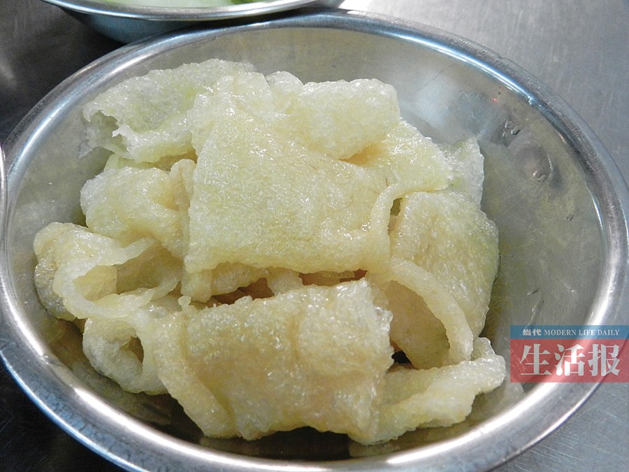 【开云电竞】阳台上的洗衣池用大理石好,还是石英石好(图1) 开云电竞app下载安装