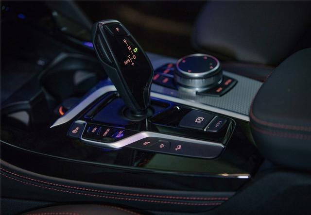 黄晓明力挺《大宅男》 angelababy自称“大宅女”‘开云电竞官网’(图4) 开云电竞