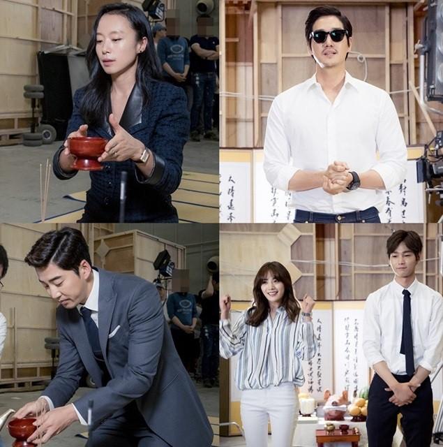 盖尔加朵加盟强森新片《红色通缉令》 时隔六年再度联手_开云电竞app下载安装(图2) 开云电竞app下载安装